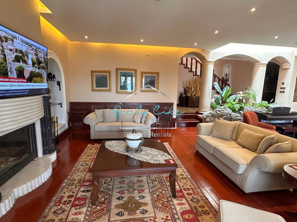 Villa Antique