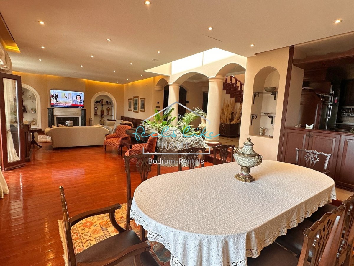 Villa Antique