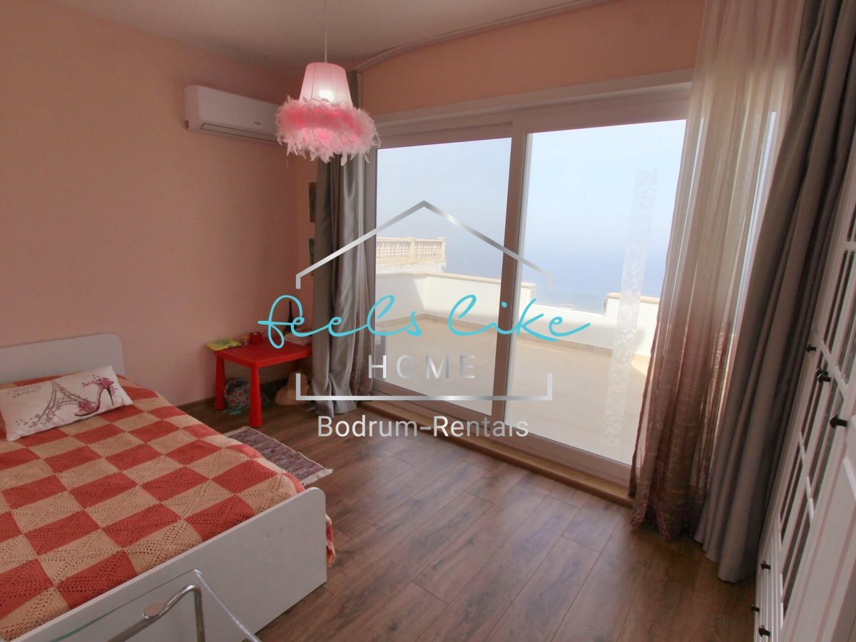 Villa Dolphin