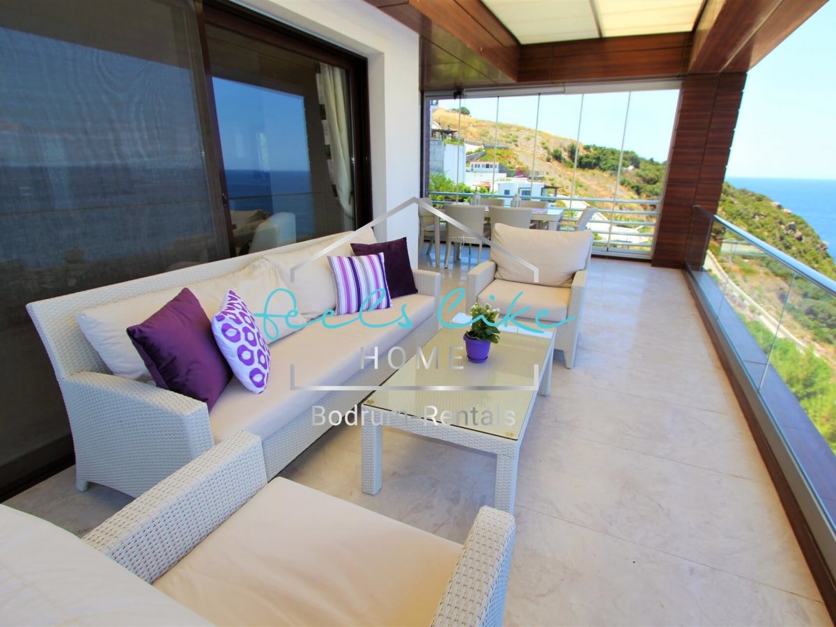 Residence Blue