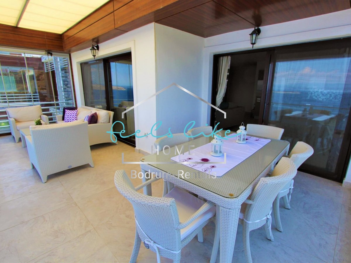 Residence Blue