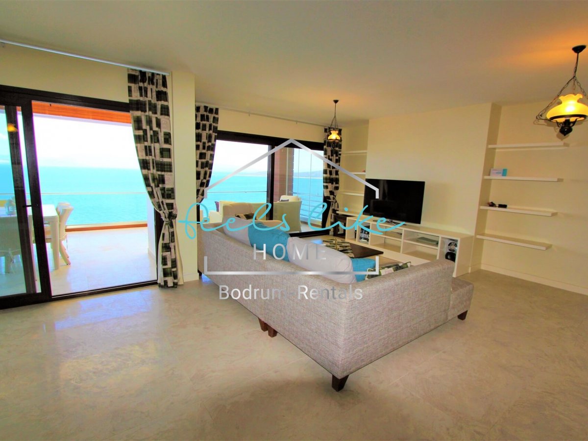 Residence Blue