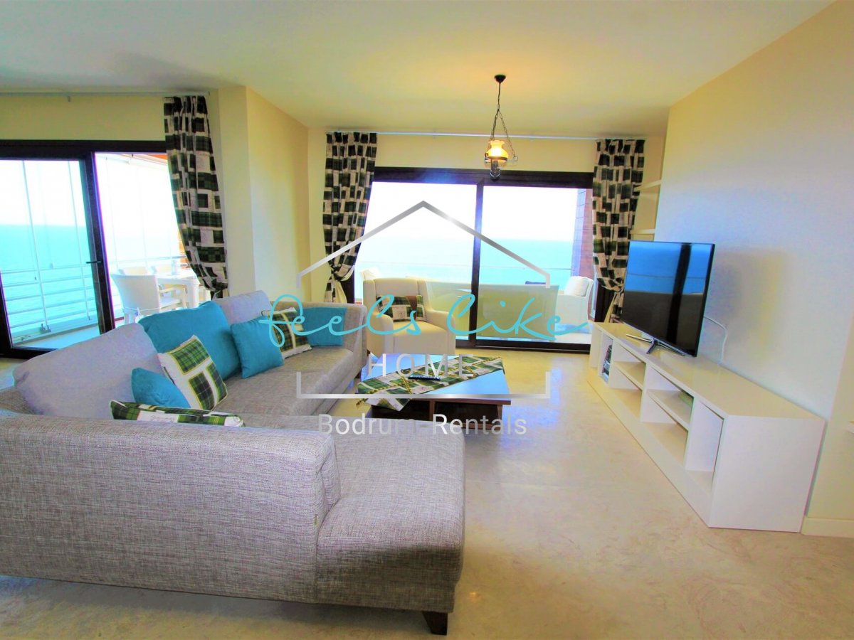 Residence Blue