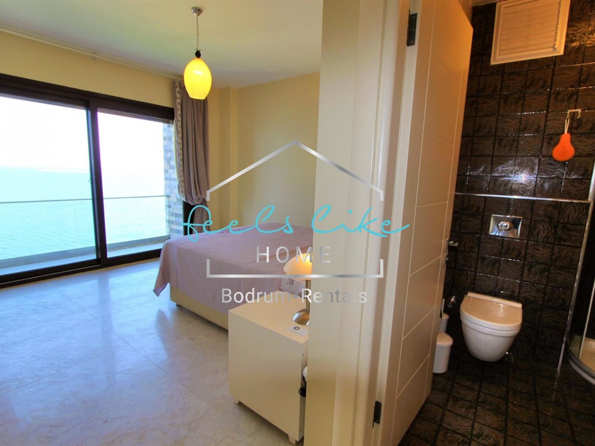 Residence Blue